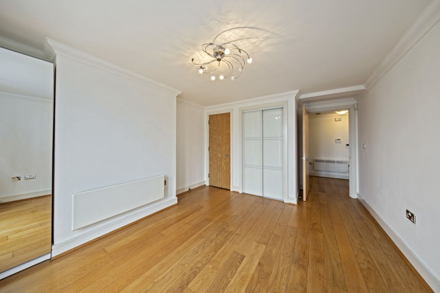 Images for Bridge Road, East Molesey EAID:Miles&Bird BID:Miles & Bird