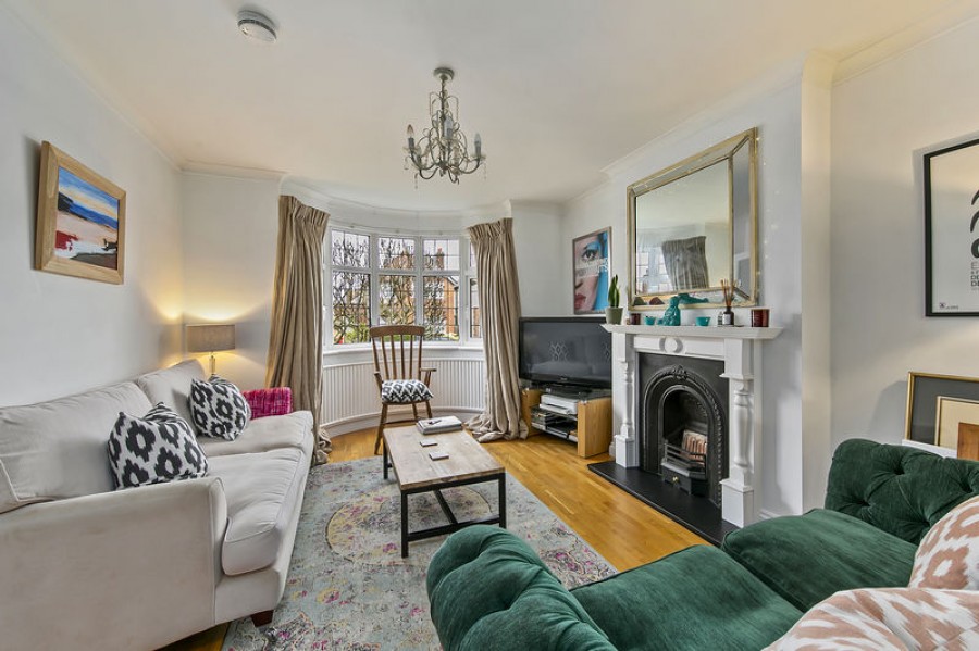 Images for Dudley Road, Walton-On-Thames EAID:Miles&Bird BID:Miles & Bird