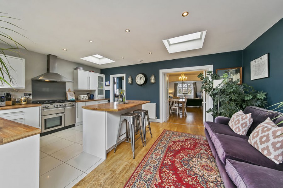 Images for Dudley Road, Walton-On-Thames EAID:Miles&Bird BID:Miles & Bird