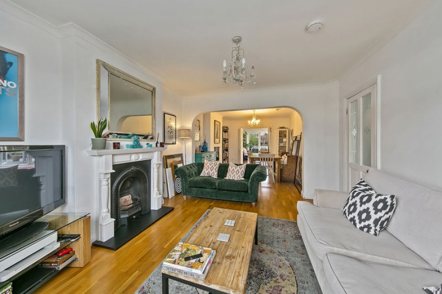 Images for Dudley Road, Walton-On-Thames EAID:Miles&Bird BID:Miles & Bird