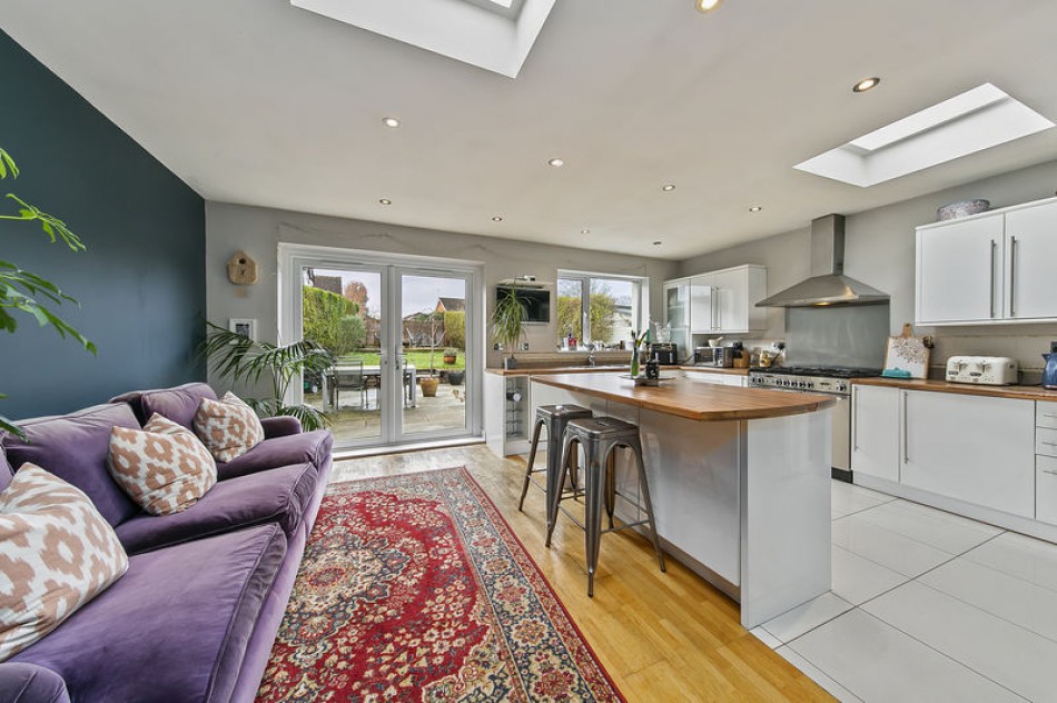 Images for Dudley Road, Walton-On-Thames EAID:Miles&Bird BID:Miles & Bird