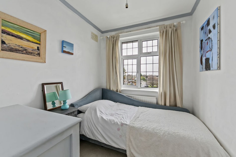 Images for Dudley Road, Walton-On-Thames EAID:Miles&Bird BID:Miles & Bird