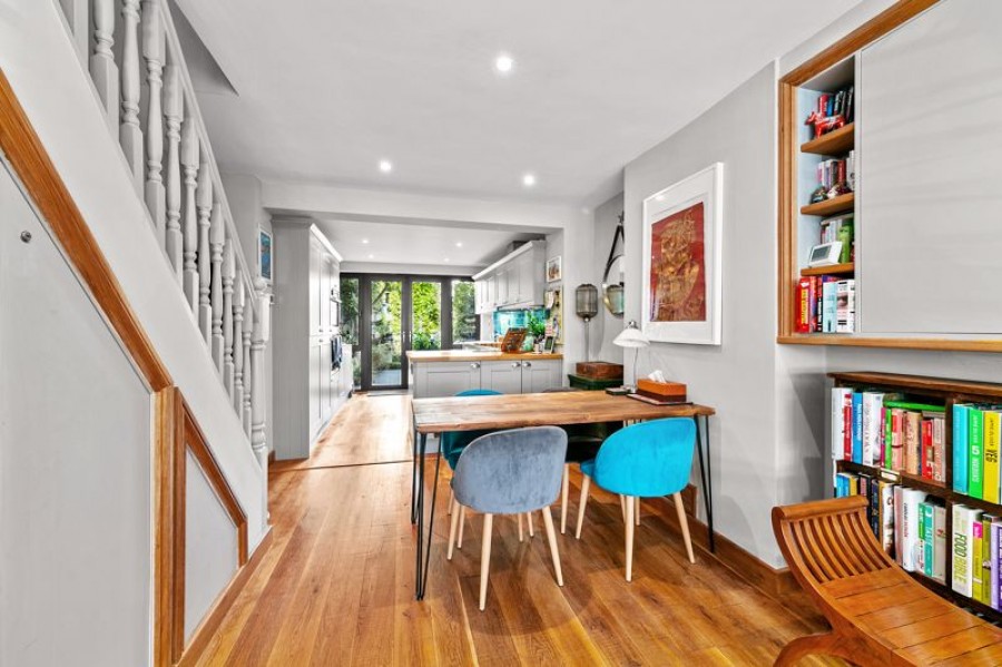 Images for Dennis Road, East Molesey EAID:Miles&Bird BID:Miles & Bird