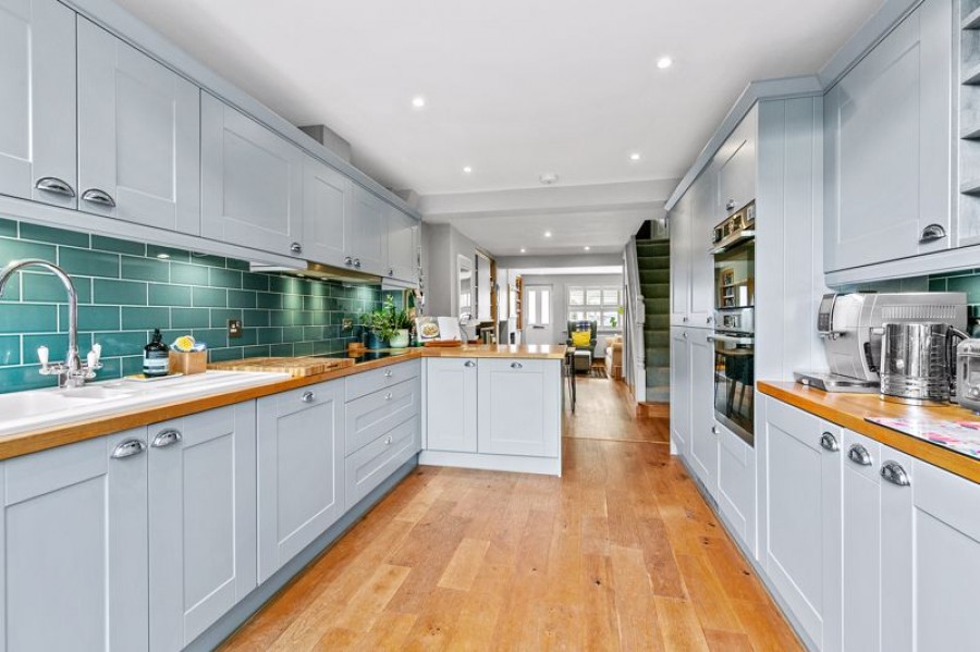 Images for Dennis Road, East Molesey EAID:Miles&Bird BID:Miles & Bird