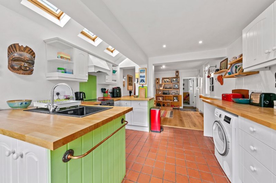 Images for Devon Cottage, Dennis Road, East Molesey EAID:Miles&Bird BID:Miles & Bird