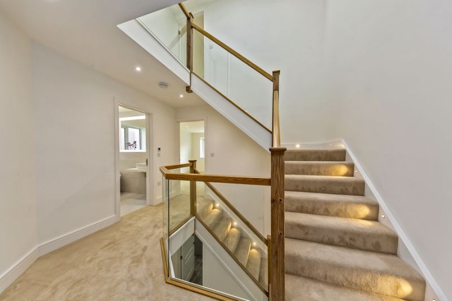 Images for Hurst Road, East Molesey EAID:Miles&Bird BID:Miles & Bird