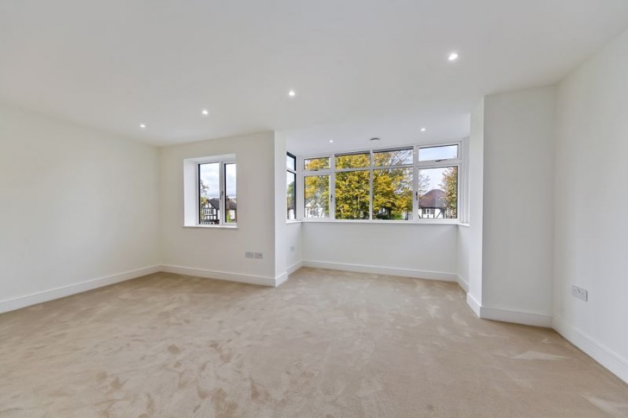 Images for Hurst Road, East Molesey EAID:Miles&Bird BID:Miles & Bird