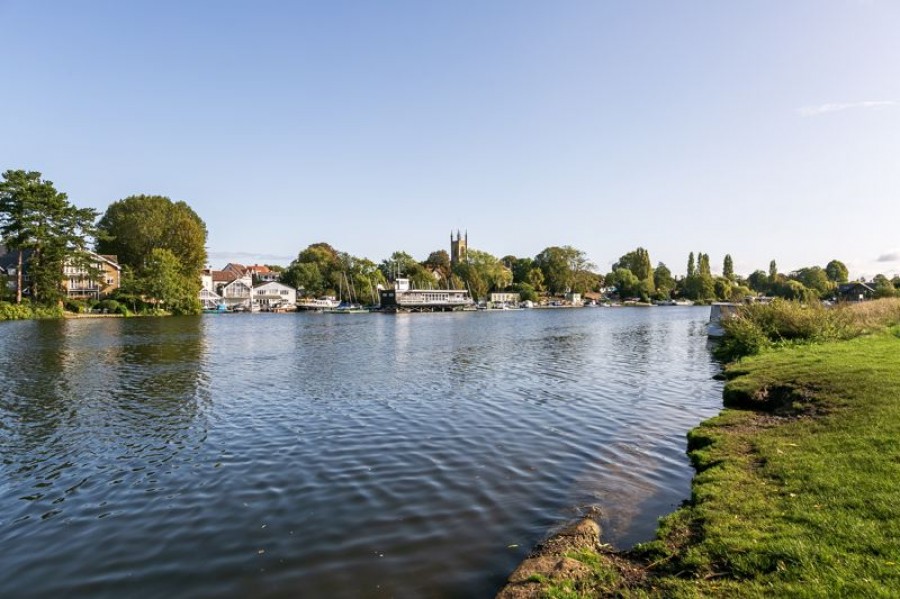 Images for Buckingham Gardens, Hurst Park EAID:Miles&Bird BID:Miles & Bird