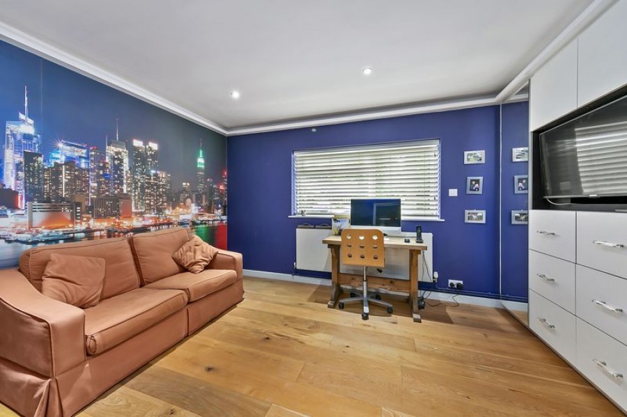 Images for Seymour Road, East Molesey EAID:Miles&Bird BID:Miles & Bird