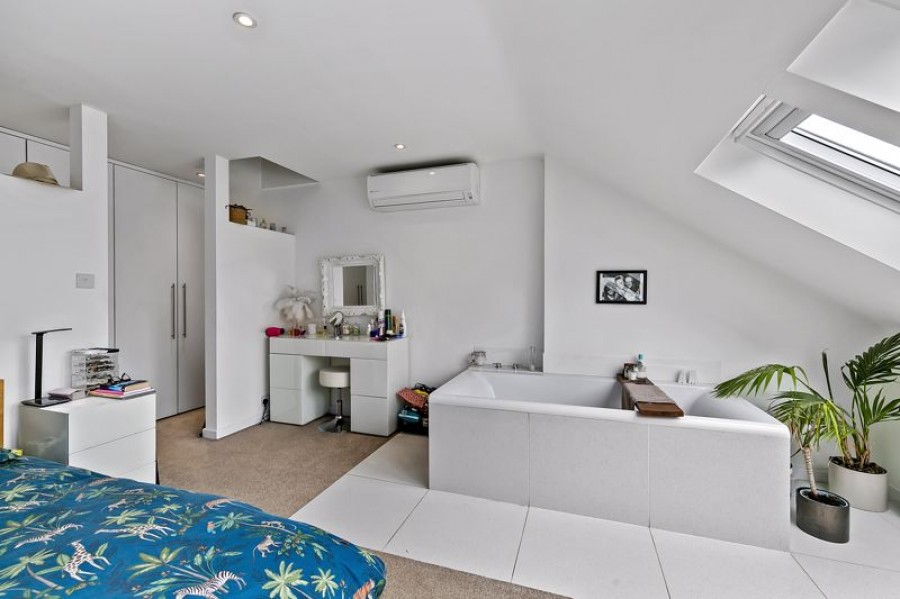 Images for Seymour Road, East Molesey EAID:Miles&Bird BID:Miles & Bird