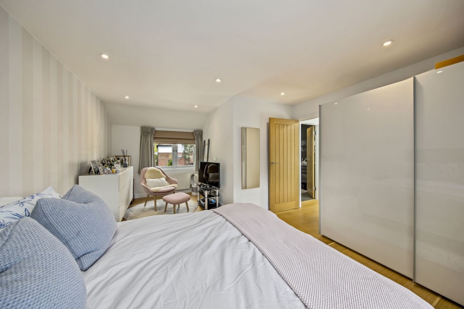 Images for Kings Chase, East Molesey EAID:Miles&Bird BID:Miles & Bird