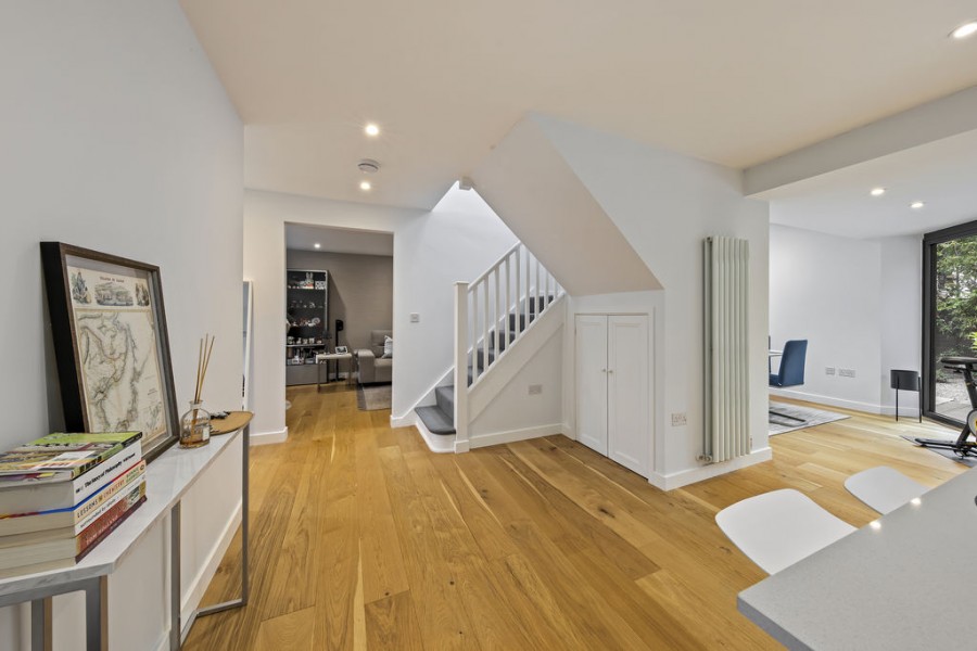 Images for Kings Chase, East Molesey EAID:Miles&Bird BID:Miles & Bird