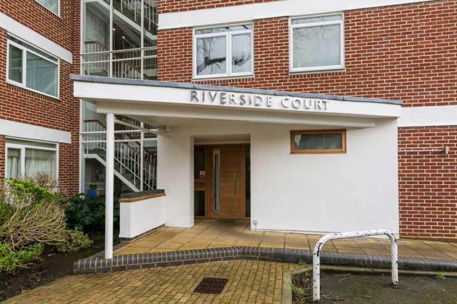 Images for River Reach, Teddington EAID:Miles&Bird BID:Miles & Bird