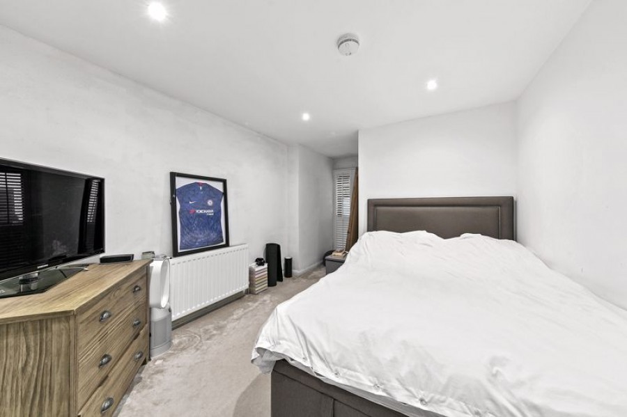 Images for Hampton Court Road, East Molesey EAID:Miles&Bird BID:Miles & Bird