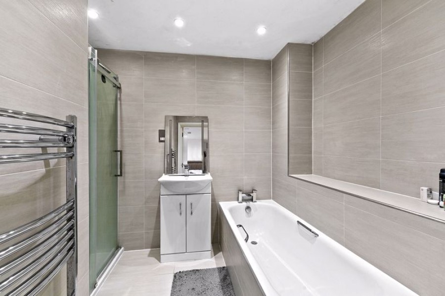 Images for Hampton Court Road, East Molesey EAID:Miles&Bird BID:Miles & Bird