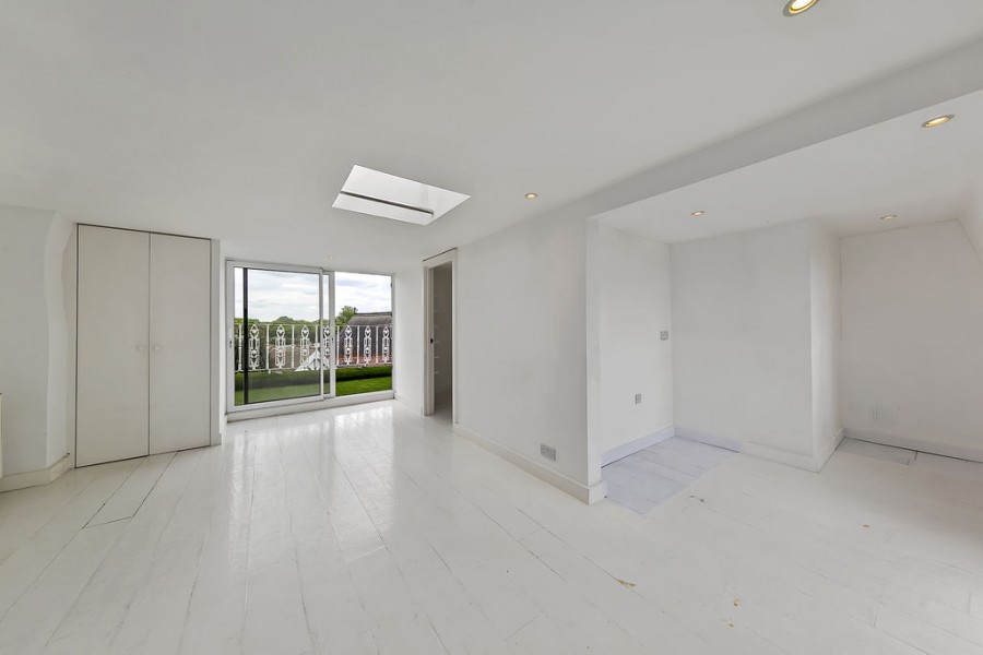 Images for Bridge Road, East Molesey EAID:Miles&Bird BID:Miles & Bird