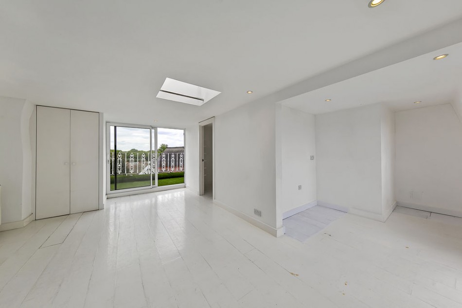 Images for Bridge Road, East Molesey EAID:Miles&Bird BID:Miles & Bird