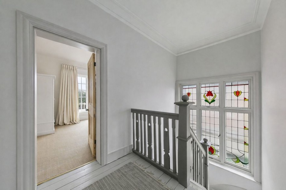 Images for Seymour Road, East Molesey EAID:Miles&Bird BID:Miles & Bird