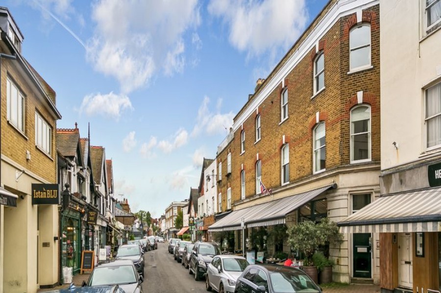 Images for Hampton Court Mews, East Molesey EAID:Miles&Bird BID:Miles & Bird