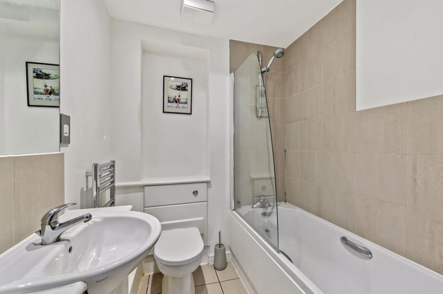 Images for Hampton Court Mews, East Molesey EAID:Miles&Bird BID:Miles & Bird