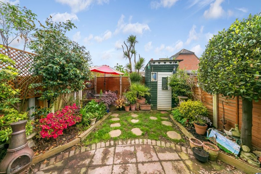 Images for Northumberland Crescent, Bedfont EAID:Miles&Bird BID:Miles & Bird