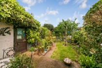 Images for Kingston Avenue, Bedfont