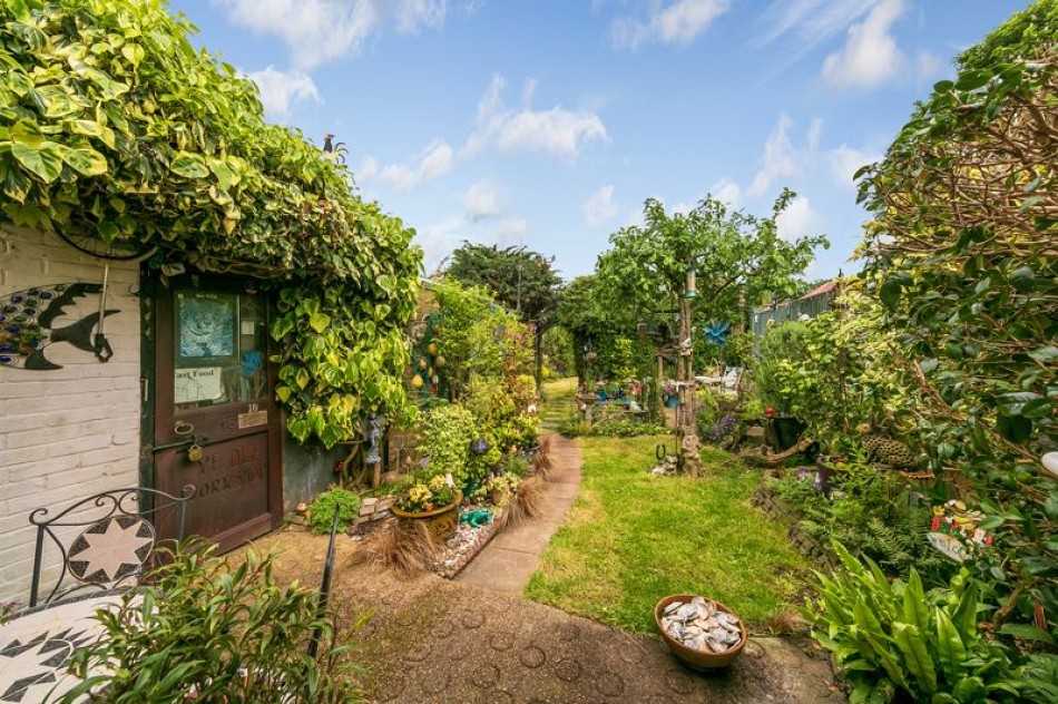 Images for Kingston Avenue, Bedfont EAID:Miles&Bird BID:Miles & Bird