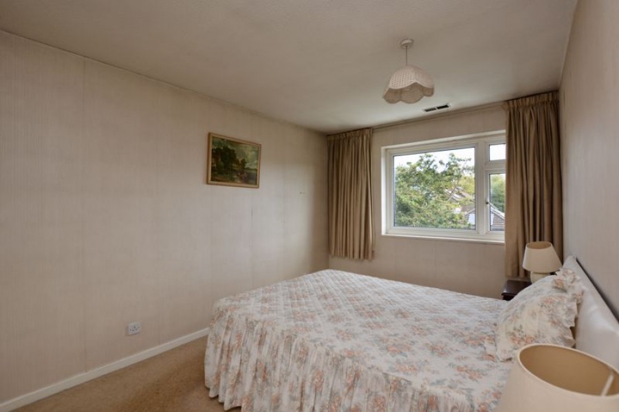 Images for Winchilsea Crescent, Hurst Park EAID:Miles&Bird BID:Miles & Bird