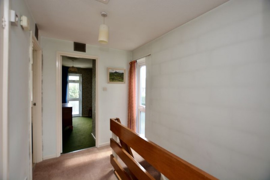 Images for Winchilsea Crescent, Hurst Park EAID:Miles&Bird BID:Miles & Bird