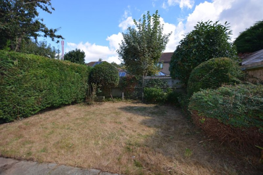 Images for Winchilsea Crescent, Hurst Park EAID:Miles&Bird BID:Miles & Bird