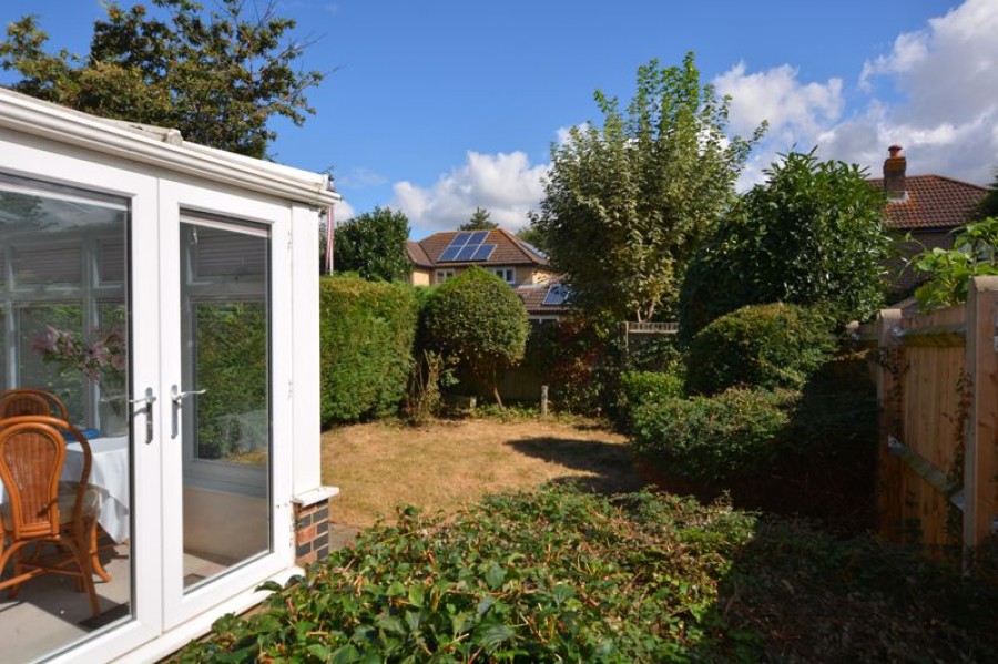 Images for Winchilsea Crescent, Hurst Park EAID:Miles&Bird BID:Miles & Bird