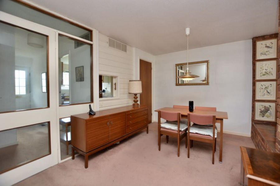 Images for Winchilsea Crescent, Hurst Park EAID:Miles&Bird BID:Miles & Bird