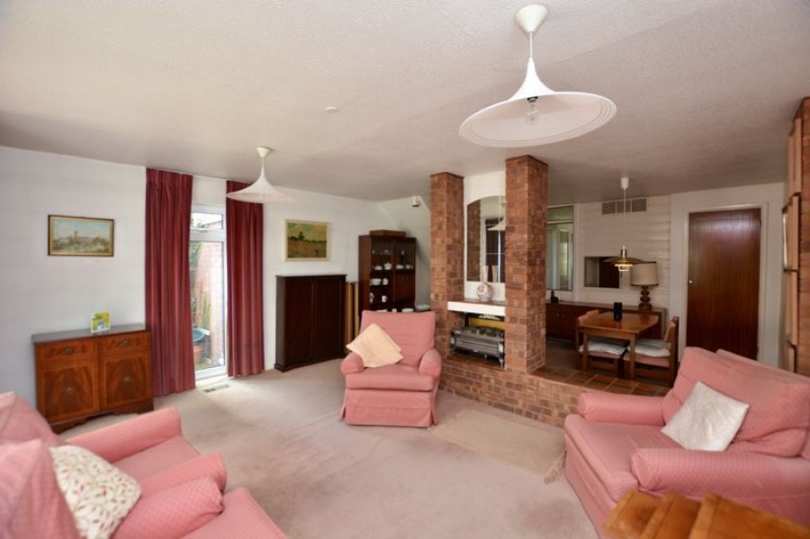 Images for Winchilsea Crescent, Hurst Park EAID:Miles&Bird BID:Miles & Bird