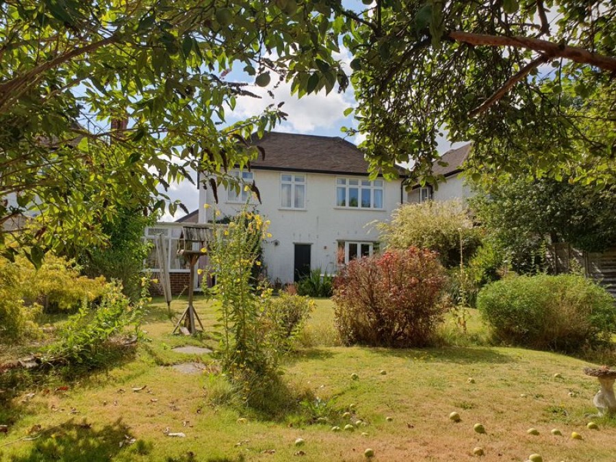 Images for Greenwood Road, Thames Ditton EAID:Miles&Bird BID:Miles & Bird