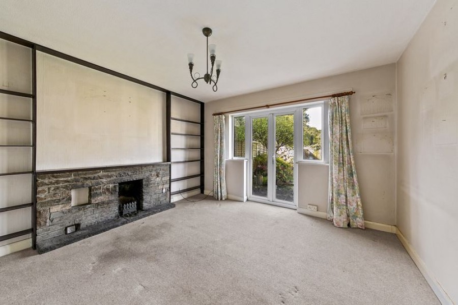 Images for Greenwood Road, Thames Ditton EAID:Miles&Bird BID:Miles & Bird