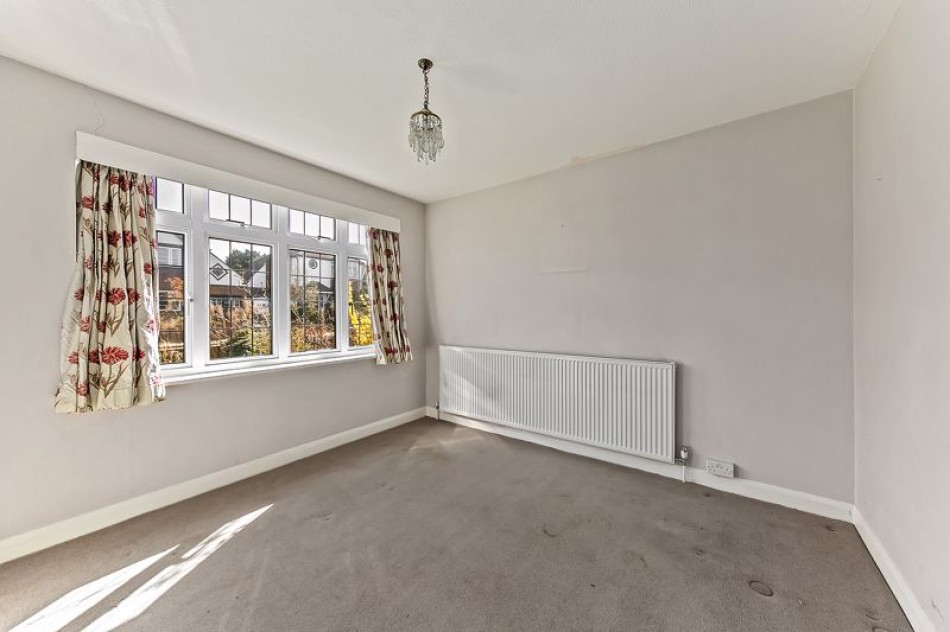 Images for Greenwood Road, Thames Ditton EAID:Miles&Bird BID:Miles & Bird