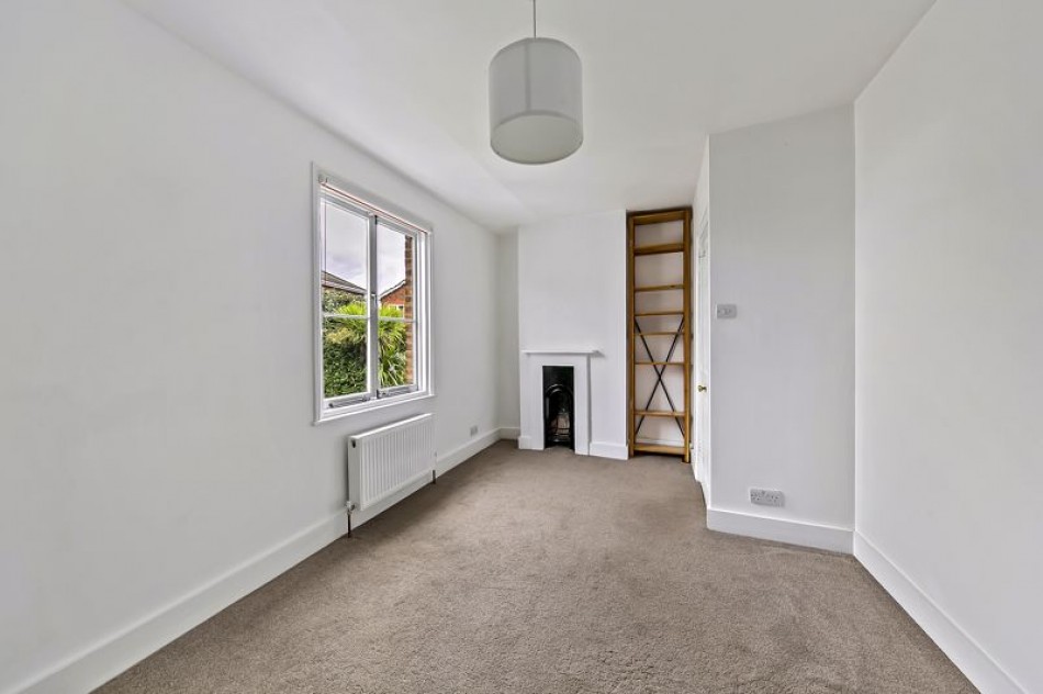 Images for School Road, East Molesey EAID:Miles&Bird BID:Miles & Bird