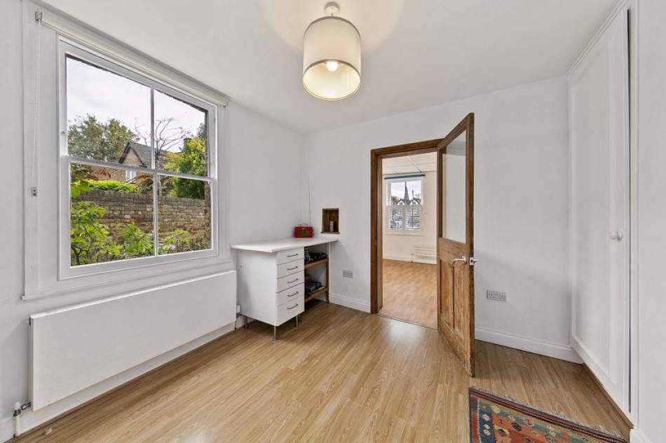 Images for School Road, East Molesey EAID:Miles&Bird BID:Miles & Bird