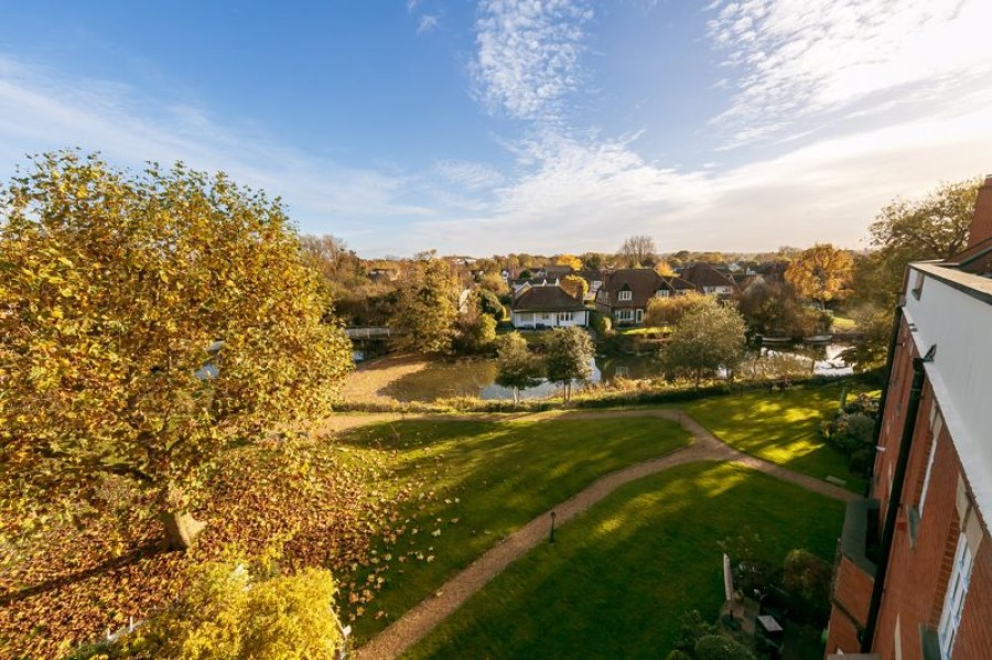 Images for Queens Reach, East Molesey EAID:Miles&Bird BID:Miles & Bird