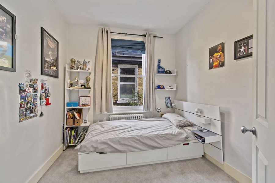 Images for Gordon Road, Kingston-Upon-Thames EAID:Miles&Bird BID:Miles & Bird