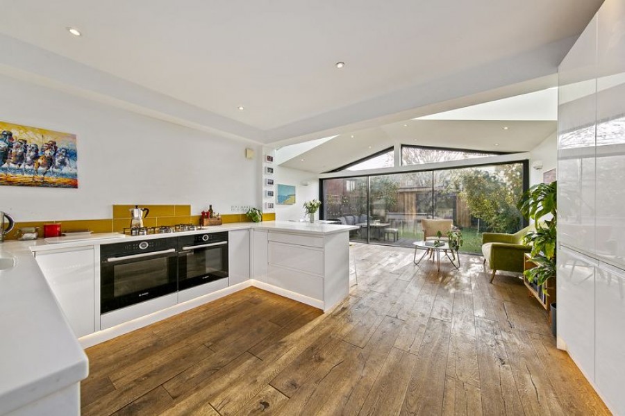 Images for Gordon Road, Kingston-Upon-Thames EAID:Miles&Bird BID:Miles & Bird