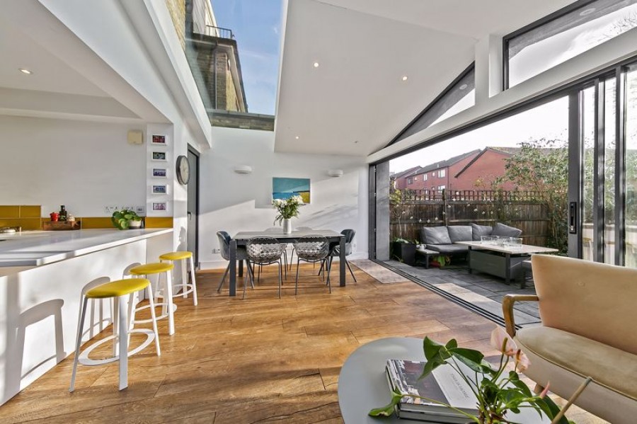 Images for Gordon Road, Kingston-Upon-Thames EAID:Miles&Bird BID:Miles & Bird