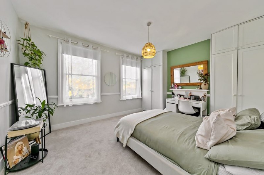 Images for Gordon Road, Kingston-Upon-Thames EAID:Miles&Bird BID:Miles & Bird