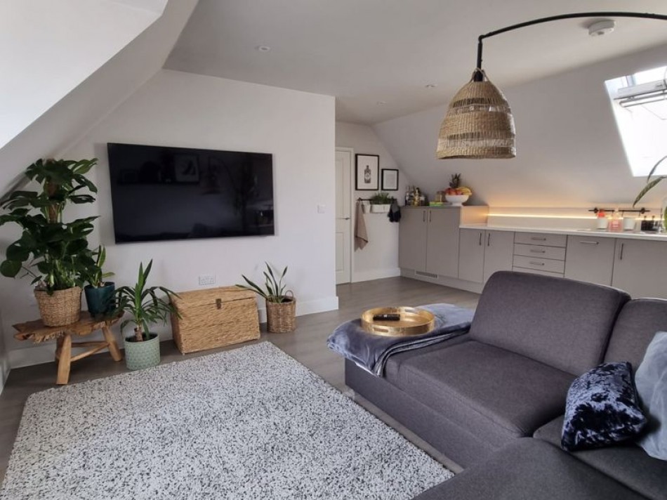Images for Pavilion Place, East Molesey EAID:Miles&Bird BID:Miles & Bird