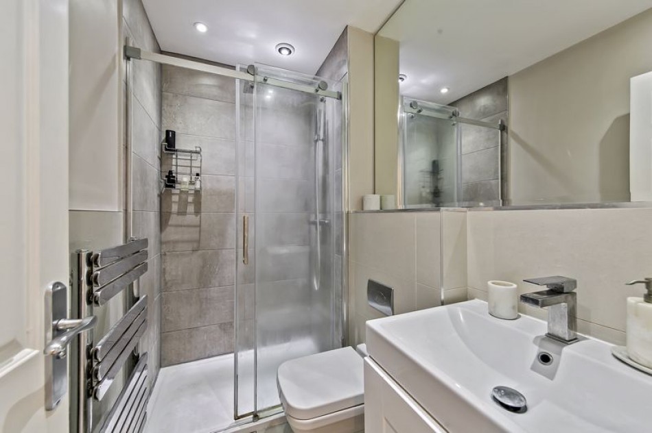 Images for Pemberton Terrace, East Molesey EAID:Miles&Bird BID:Miles & Bird