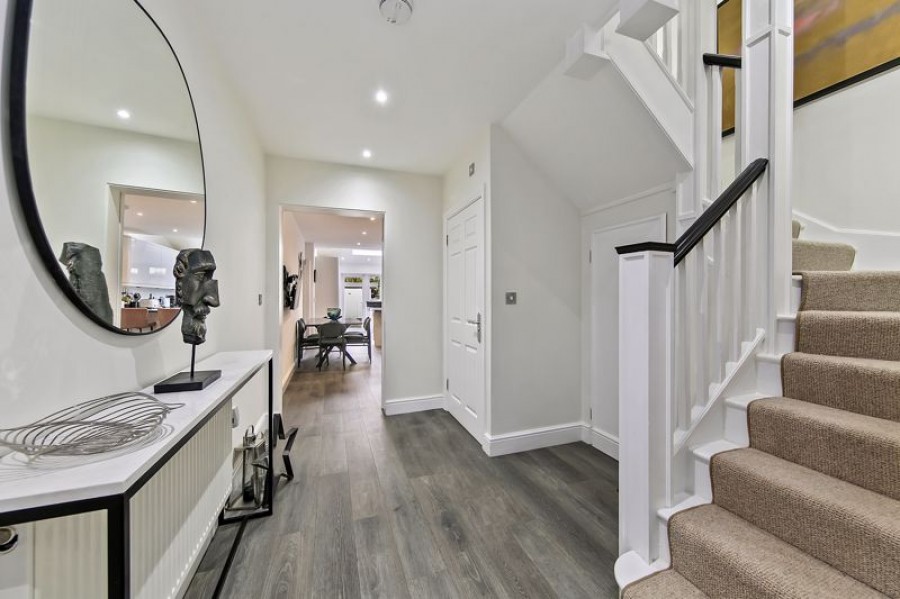 Images for Pemberton Terrace, East Molesey EAID:Miles&Bird BID:Miles & Bird