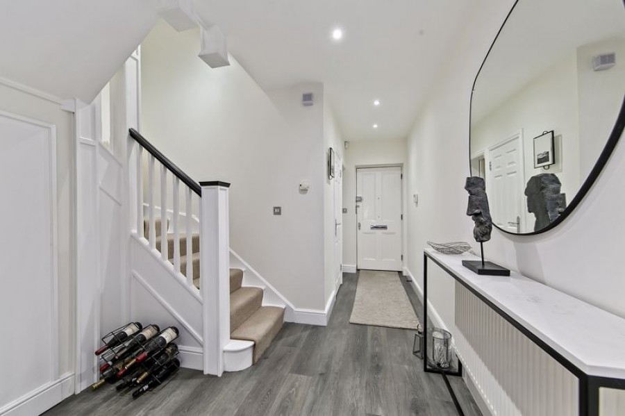 Images for Pemberton Terrace, East Molesey EAID:Miles&Bird BID:Miles & Bird