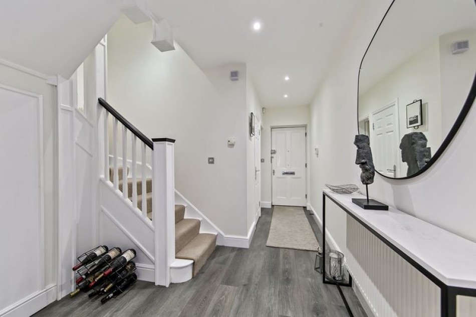 Images for Pemberton Terrace, East Molesey EAID:Miles&Bird BID:Miles & Bird