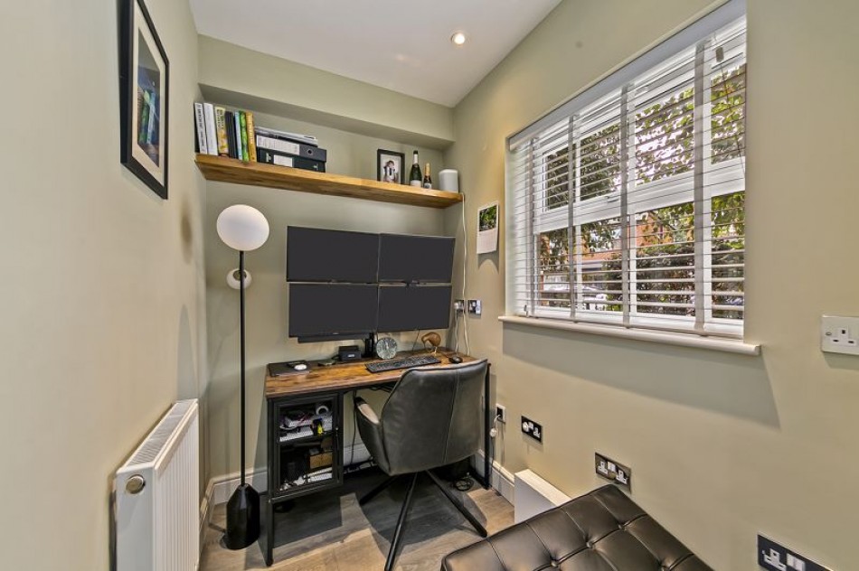 Images for Pemberton Terrace, East Molesey EAID:Miles&Bird BID:Miles & Bird