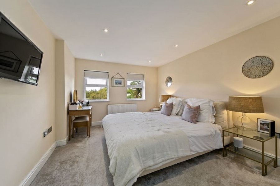 Images for Pemberton Terrace, East Molesey EAID:Miles&Bird BID:Miles & Bird